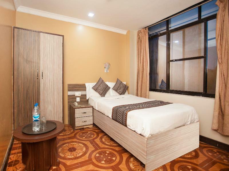 Oyo 343 Pop Life Hotel Kohalpur Ngoại thất bức ảnh