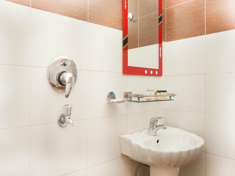 Oyo 343 Pop Life Hotel Kohalpur Ngoại thất bức ảnh